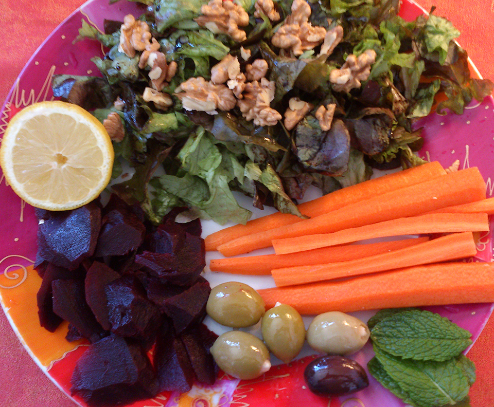 Assiette de légumes frais